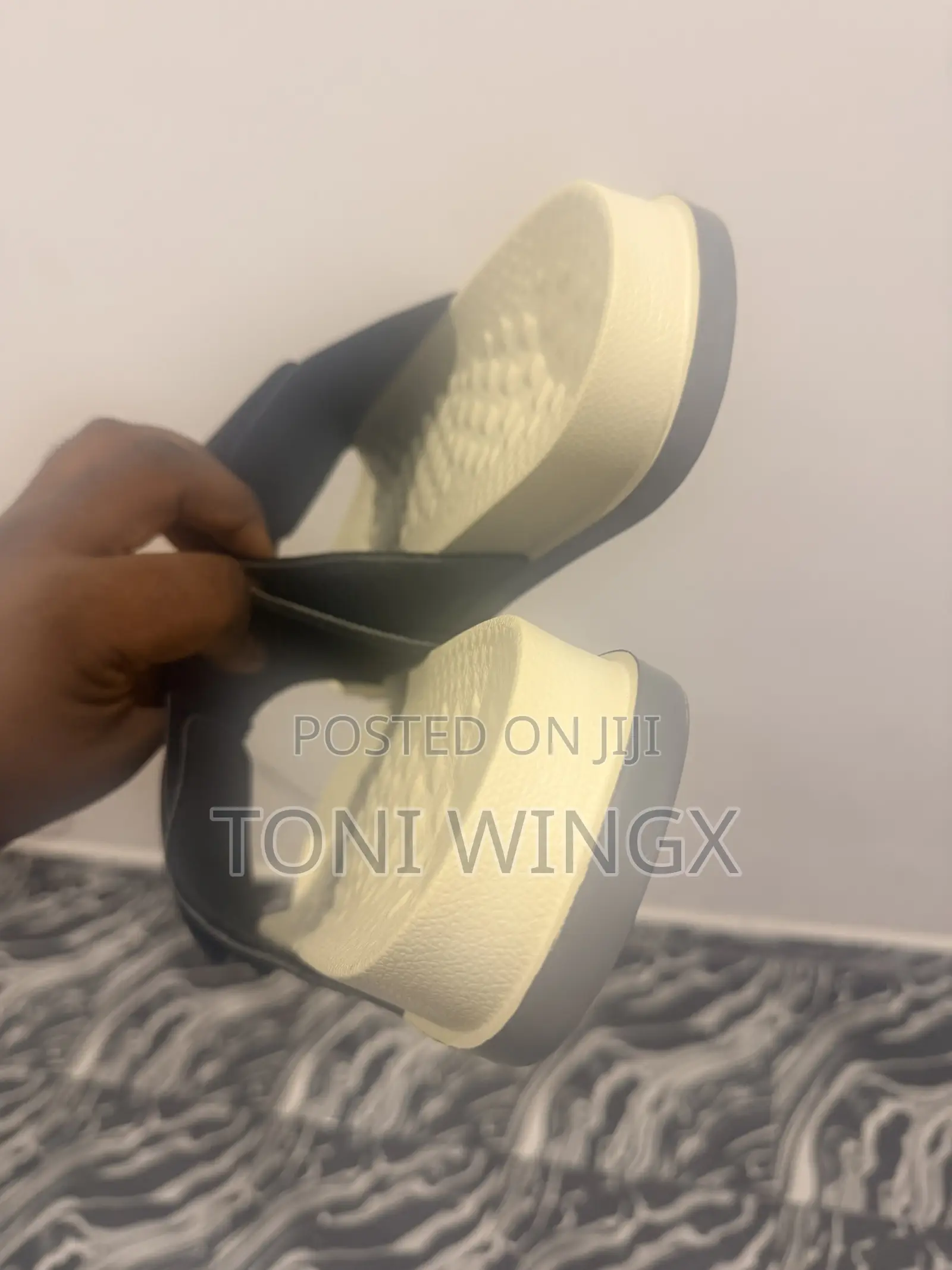 Nice Unisex Slides
