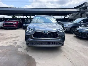 Toyota Highlander 2022 Gray