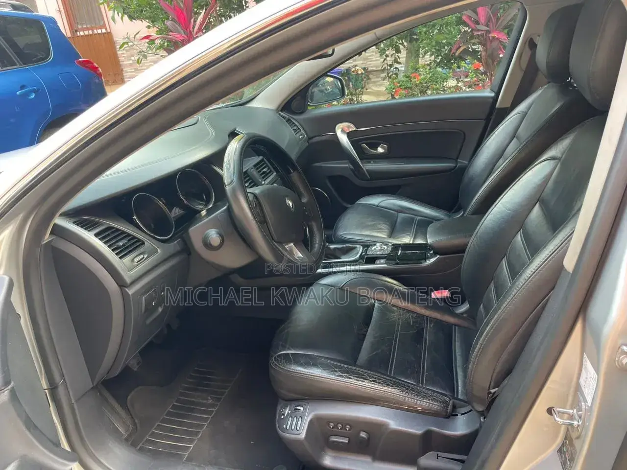 Renault Latitude 2012 Silver