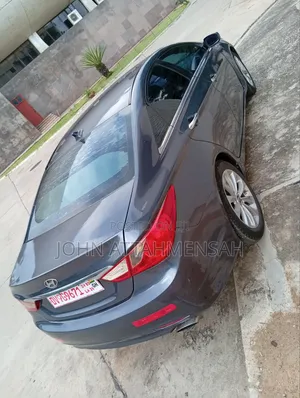 Hyundai Sonata 2012 Gray