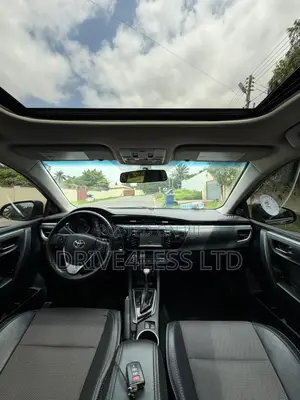 Toyota Corolla 2015 Black