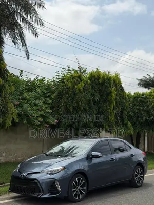 Toyota Corolla 2017 Gray