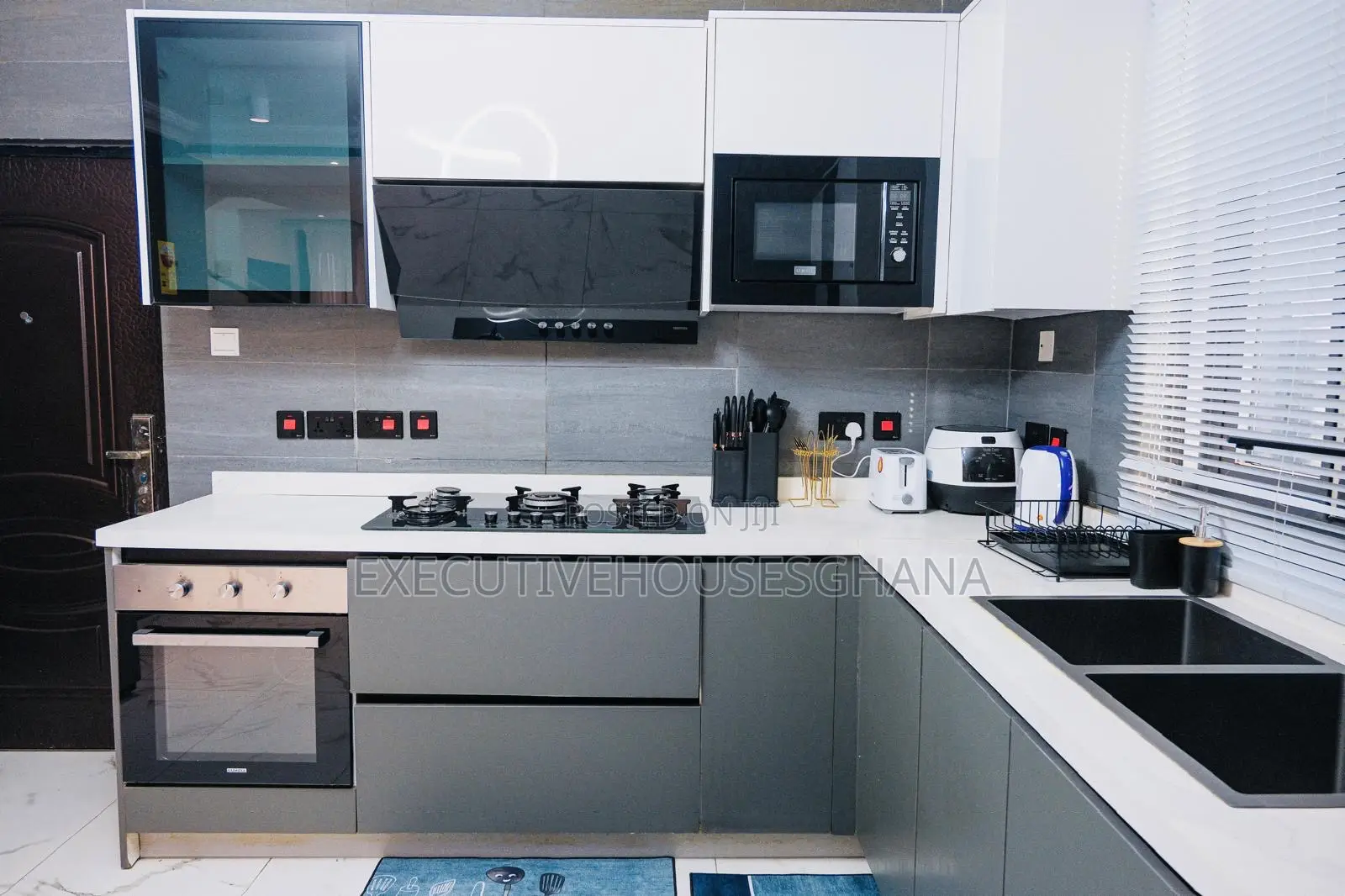 Furnished 3bdrm House in Tema Metropolitan for sale