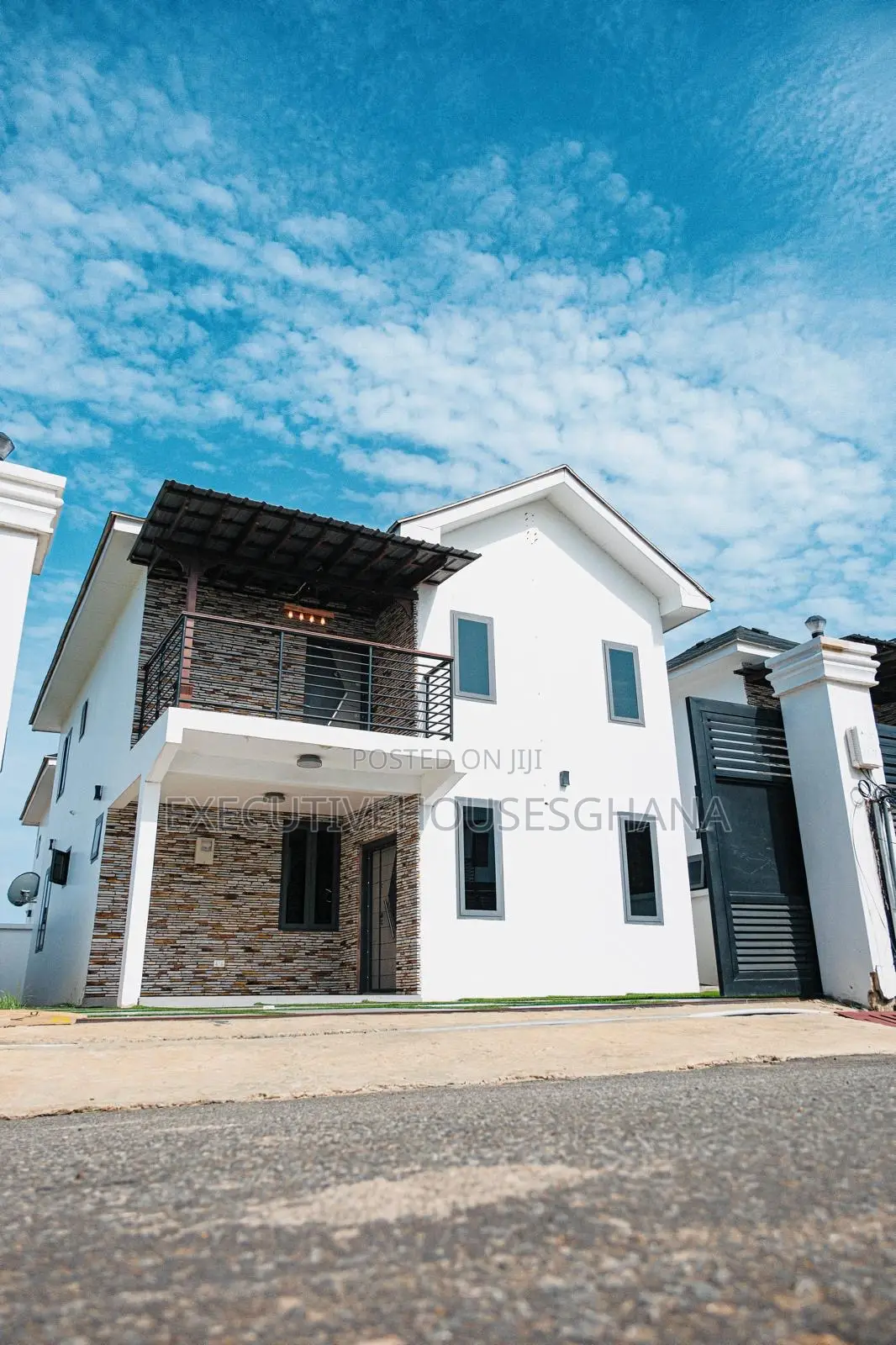 Furnished 3bdrm House in Tema Metropolitan for sale