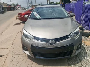 Toyota Corolla 2015 Beige