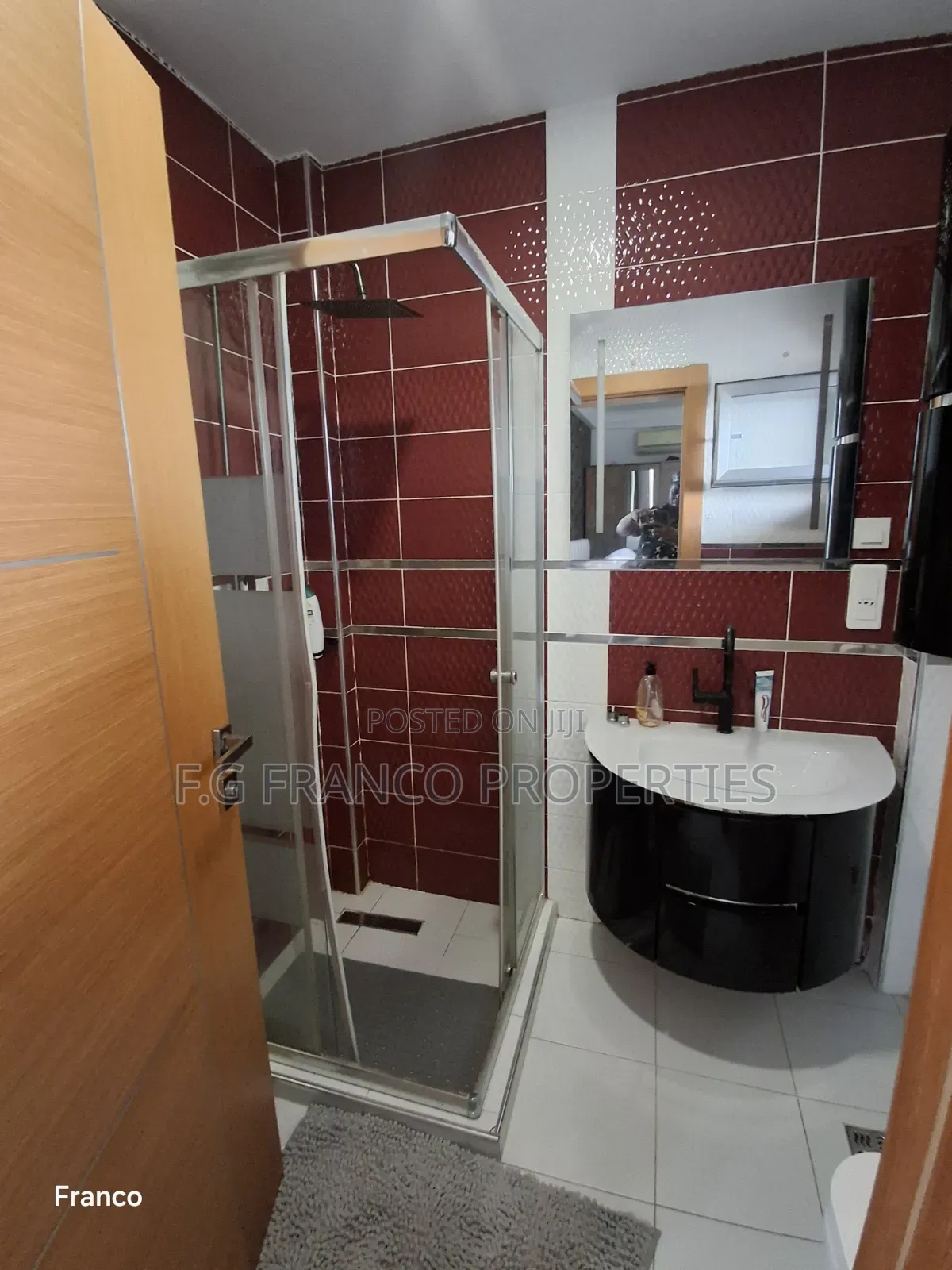 Furnished 3bdrm Apartment in Kg.Franco Properties, Addogonno for sale