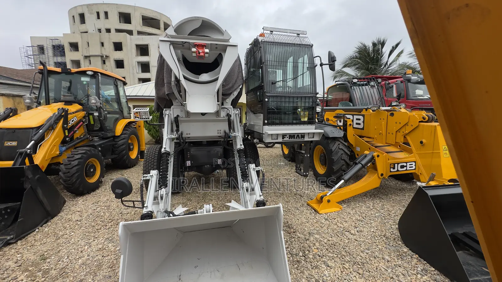 Self Loading Concrete Mixer for Sale (Brand New) Fman Brand