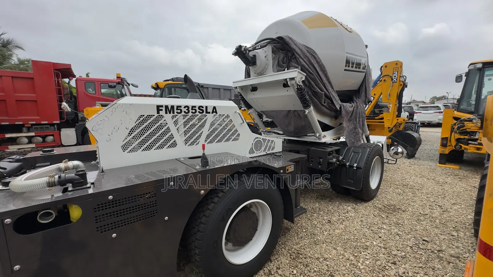 Self Loading Concrete Mixer for Sale (Brand New) Fman Brand