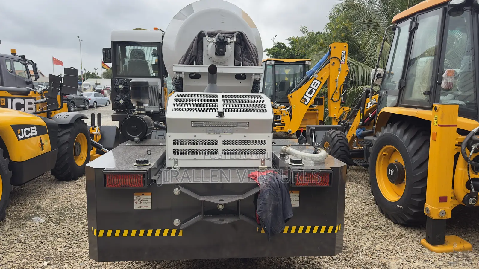 Self Loading Concrete Mixer for Sale (Brand New) Fman Brand