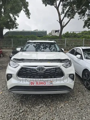 Toyota Highlander 2022 White