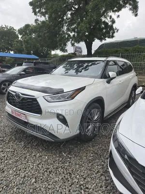 Toyota Highlander 2022 White