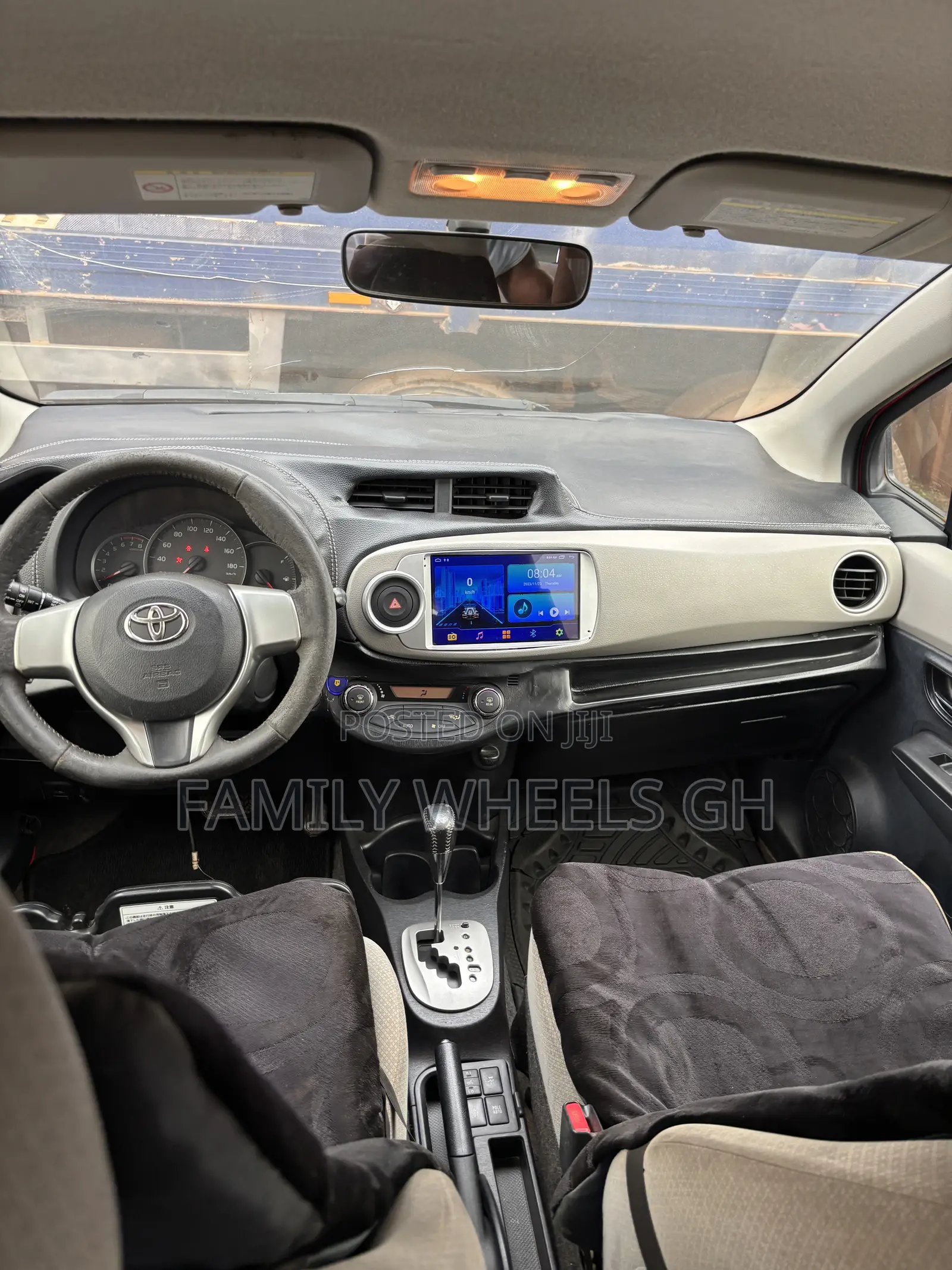 Toyota Vitz 1.3 FWD 3dr 2012 Red