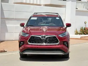 Toyota Highlander Platinum AWD 2023 Red