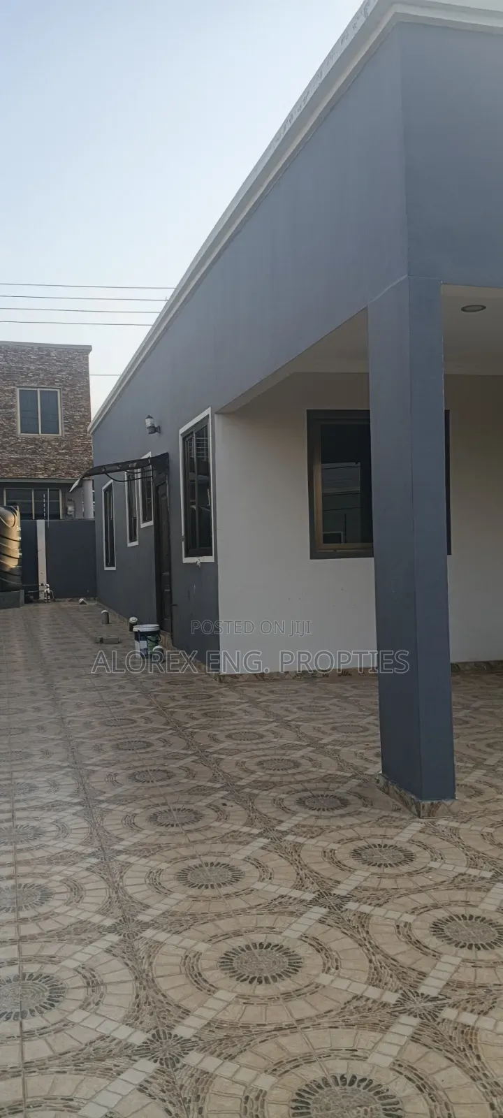 3bdrm House in Abokobi, Pentecost for rent