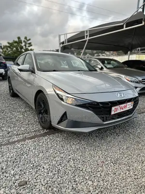 Hyundai Elantra 2021