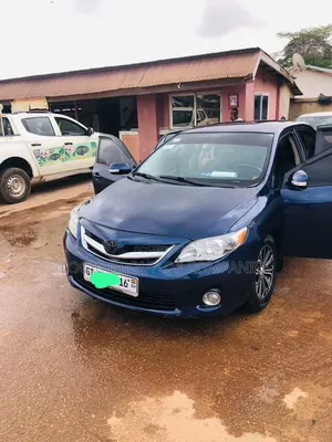 Toyota Corolla 2013 Blue