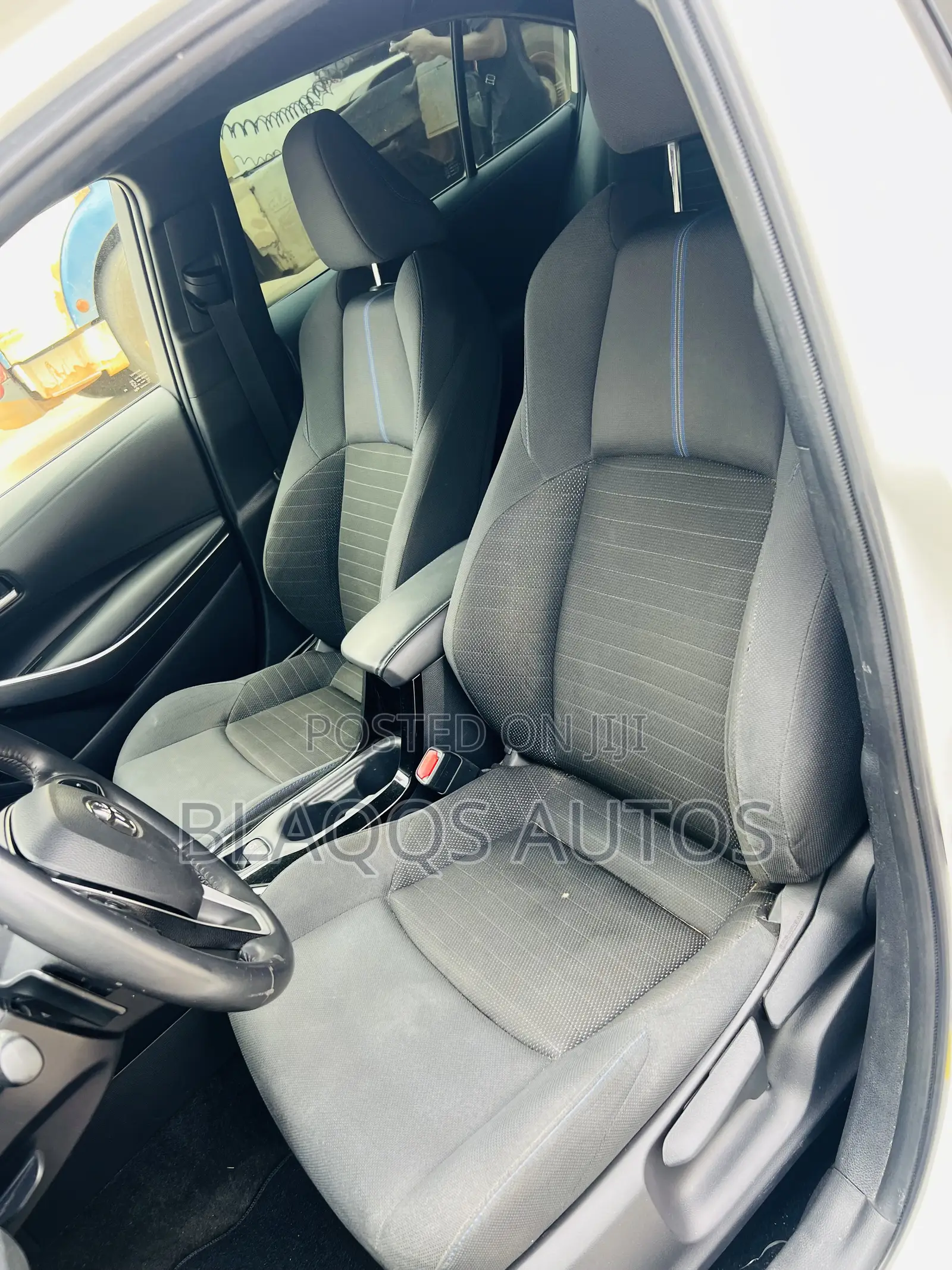 Toyota Corolla 2019 White
