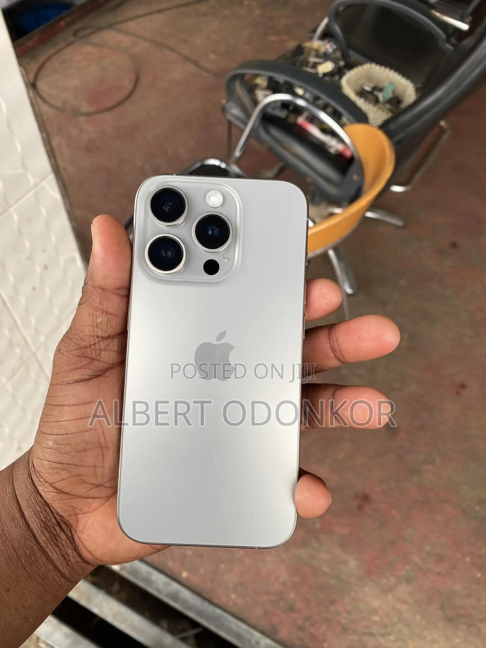 Apple iPhone 15 Pro 128 GB Silver