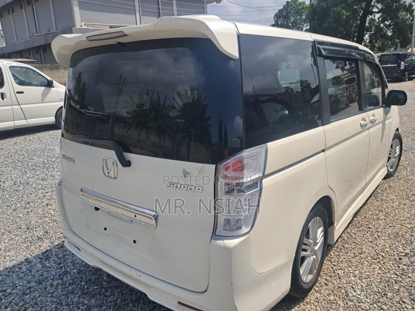 Honda Stepwgn 2012 White