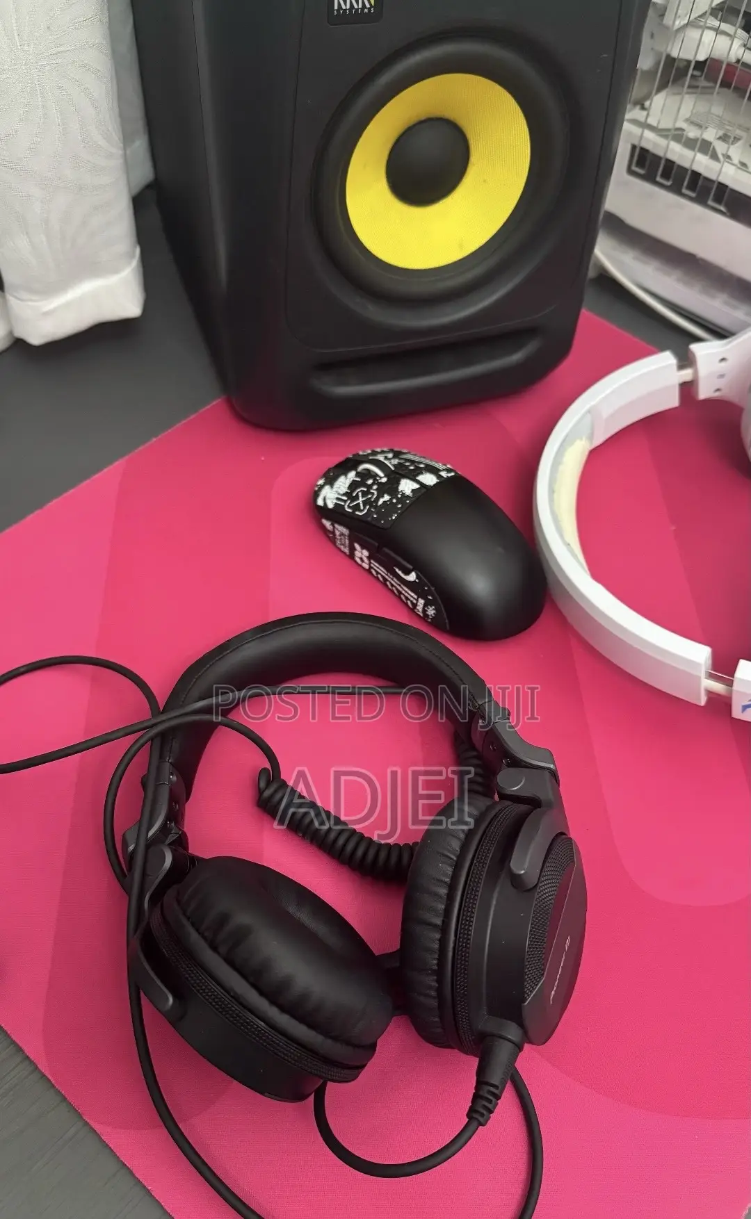 Pioneer HDJ-Cue1 Over-Ear Monitor Headphones