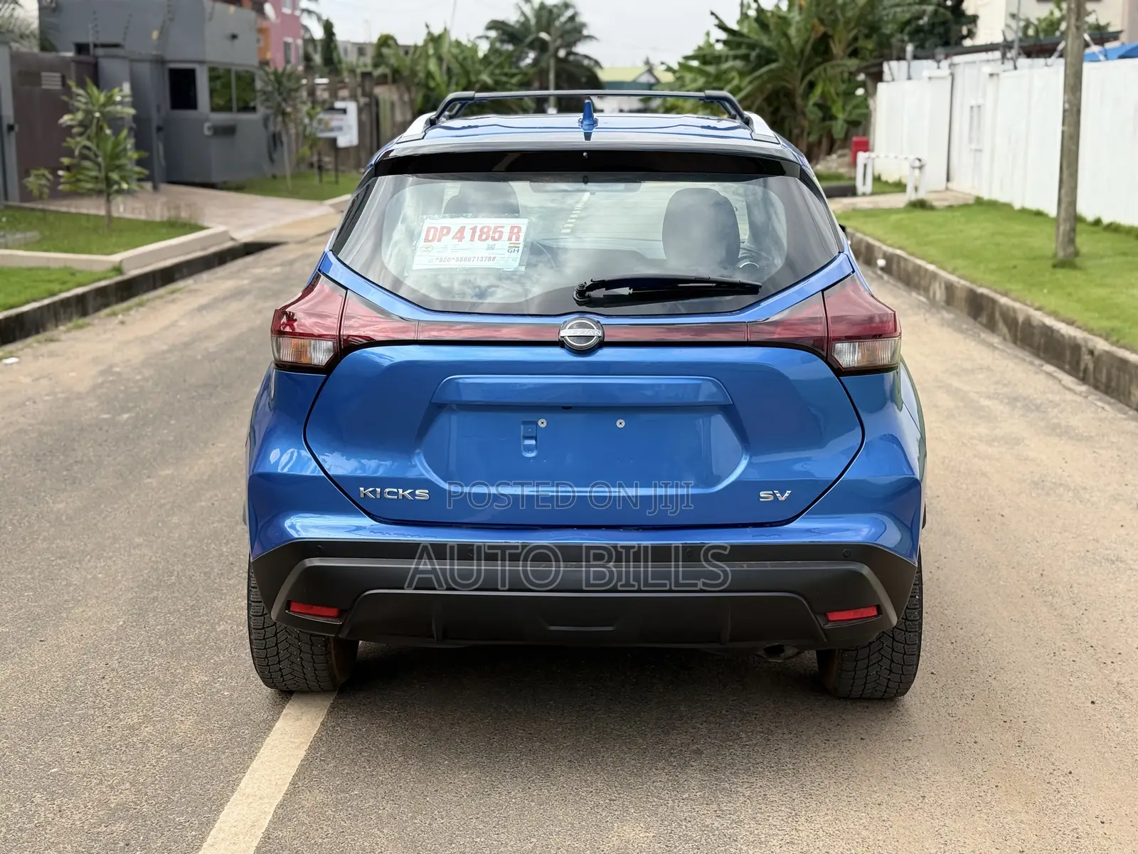 Nissan Kicks SV 2023 Blue