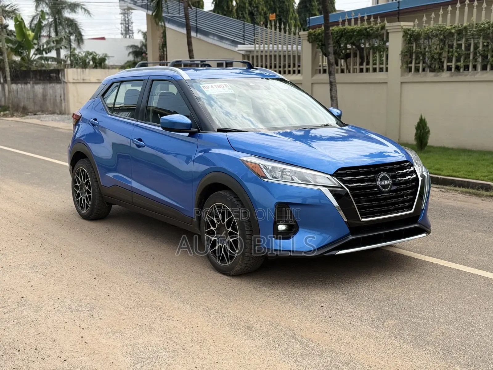 Nissan Kicks SV 2023 Blue