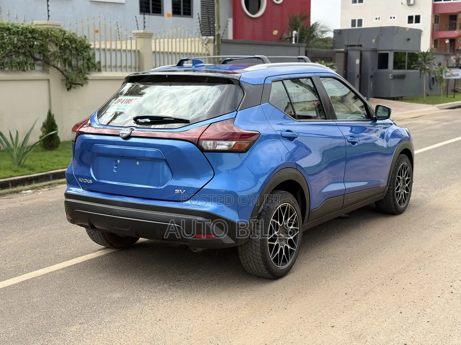 Nissan Kicks SV 2023 Blue