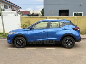 Nissan Kicks SV 2023 Blue