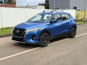 Nissan Kicks SV 2023 Blue
