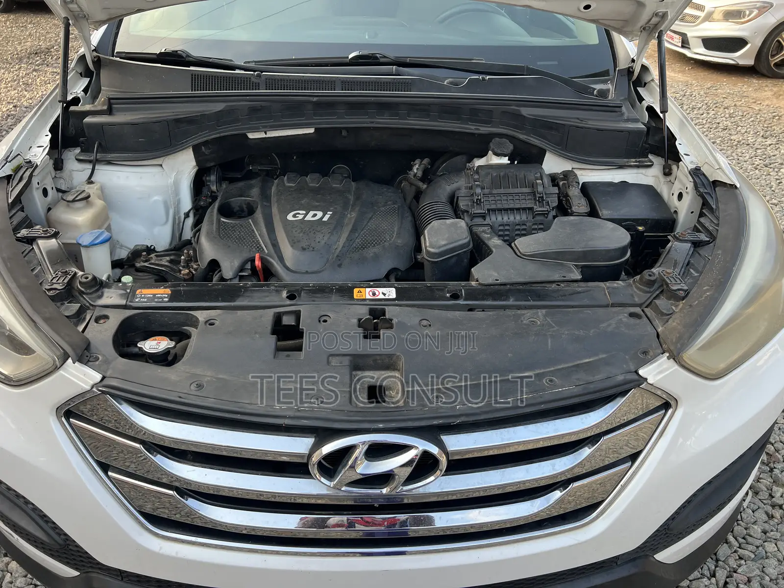 Hyundai Santa Fe 2016 White