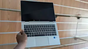 Laptop HP EliteBook 830 16GB Intel Core i5 SSD 256GB