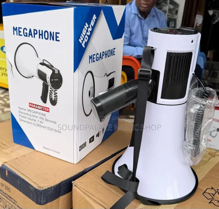 High Power Megaphone (Model Ml-106u) Features a Detachable Microphone