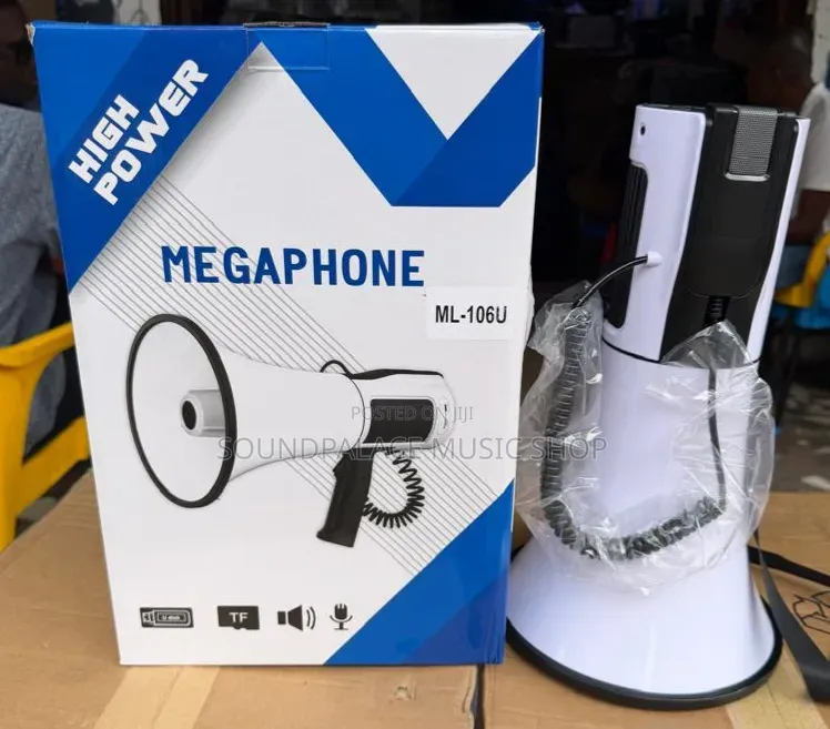 High Power Megaphone (Model Ml-106u) Features a Detachable Microphone