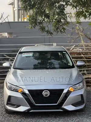 Nissan Sentra 2023 Silver