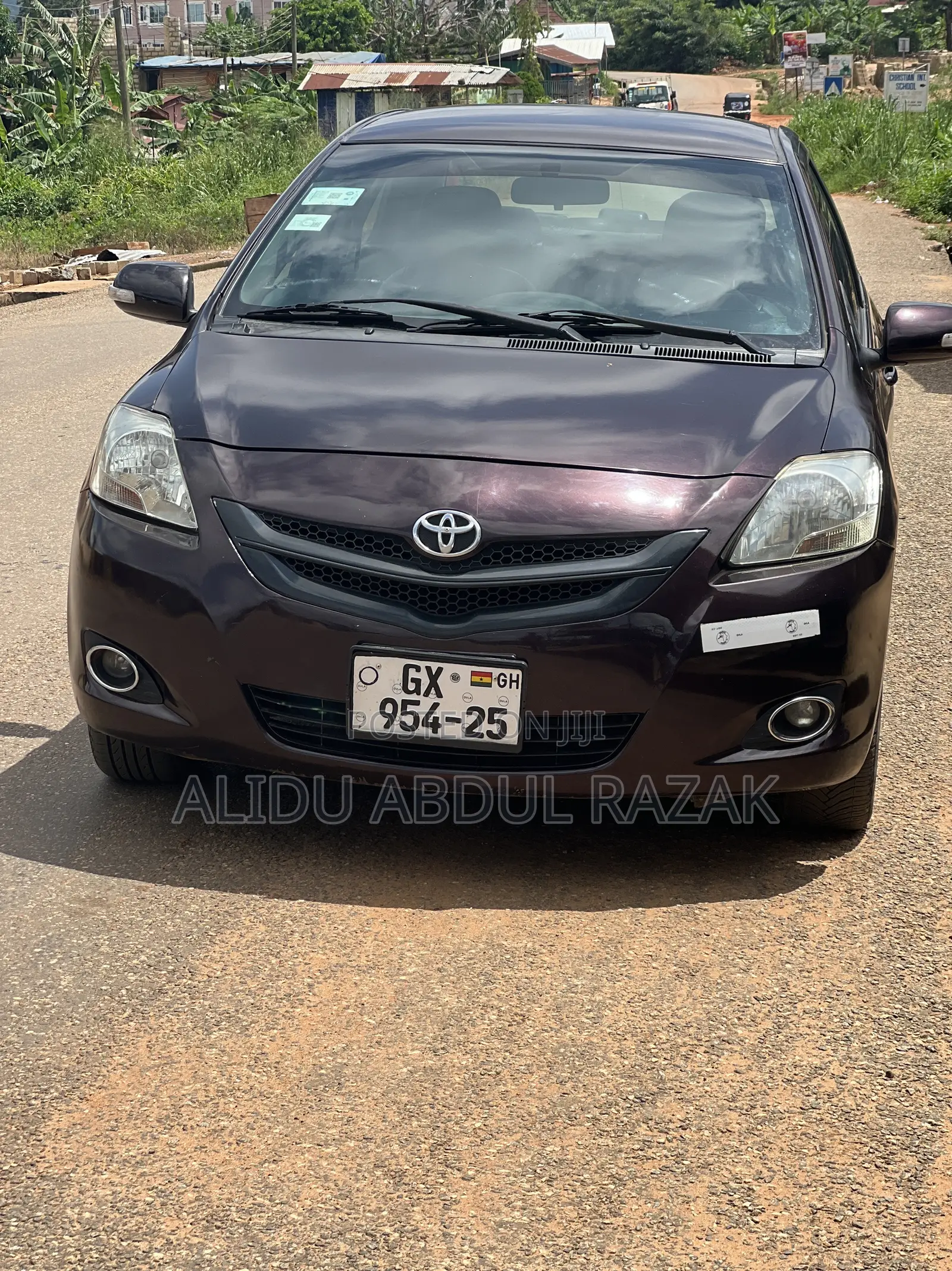 Toyota Yaris 2012 Brown