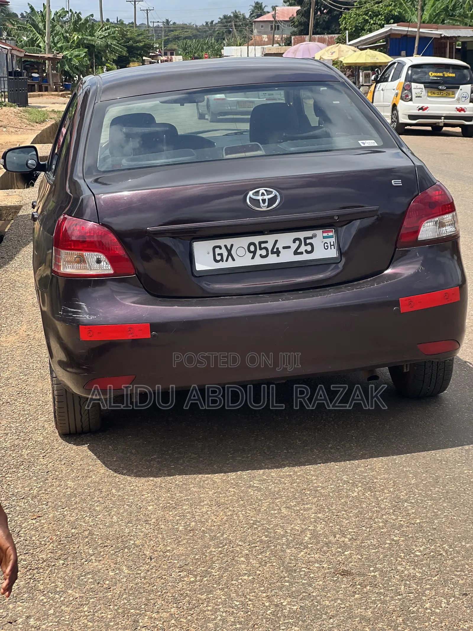 Toyota Yaris 2012 Brown