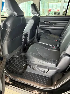 Toyota Highlander XLE AWD 2026 Black