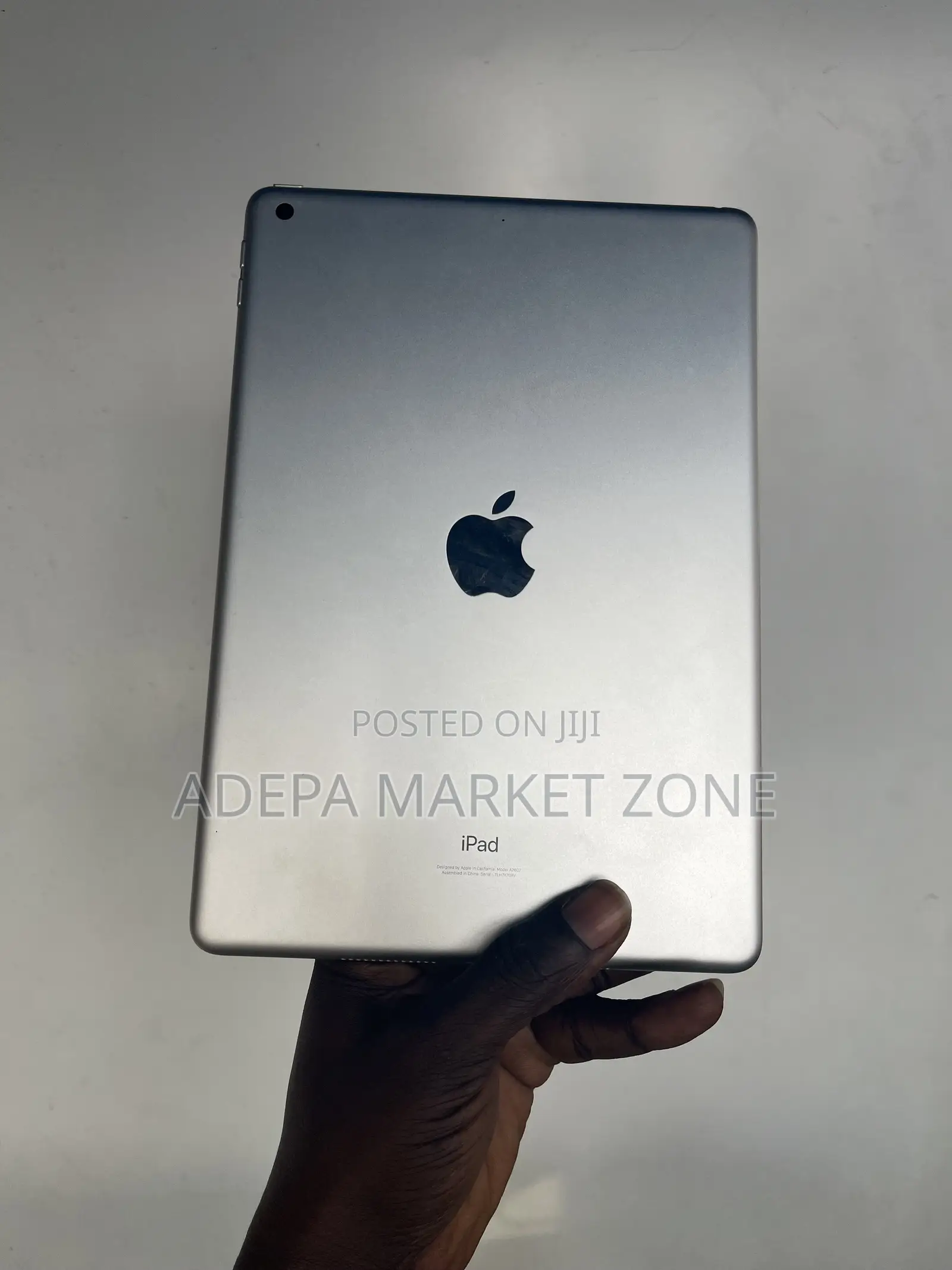 Apple iPad 10.2 (2021) 64 GB Silver
