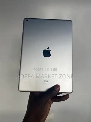 Apple iPad 10.2 (2021) 64 GB Silver