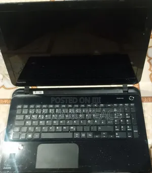 Laptop Toshiba Satellite L50 8GB AMD A6 SSD 500GB