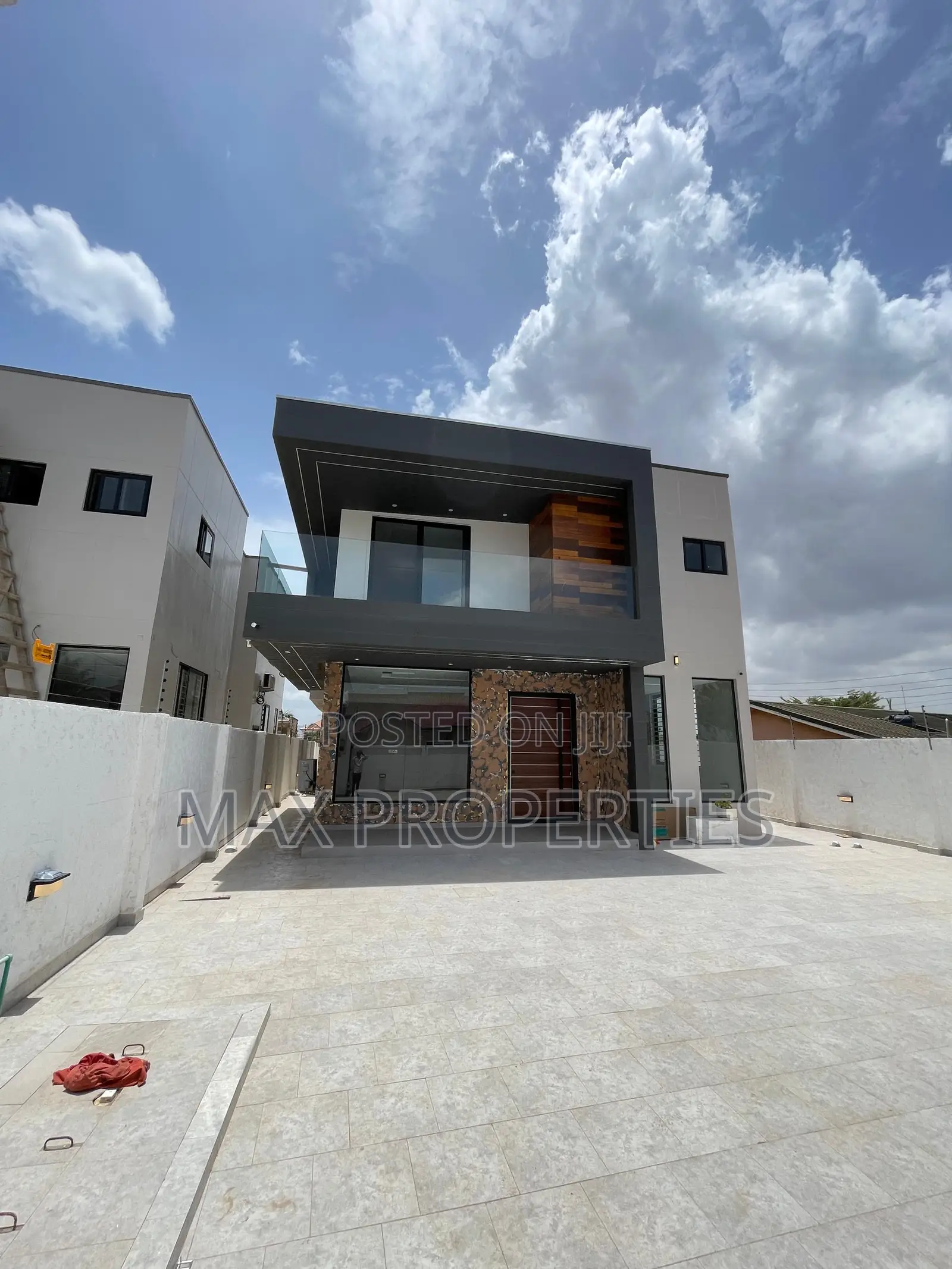 4bdrm House in Haatso for sale