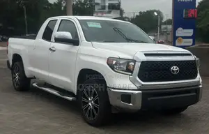 Toyota Tundra 2021 White