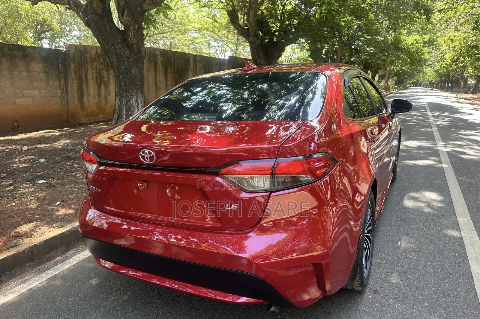 Toyota Corolla LE 2021 Red