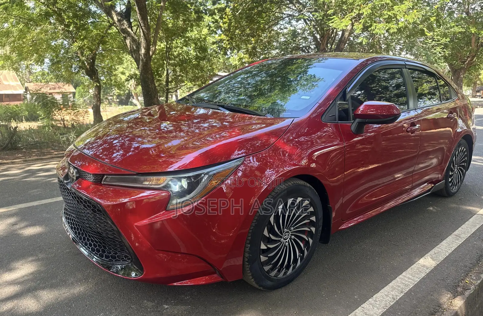 Toyota Corolla LE 2021 Red