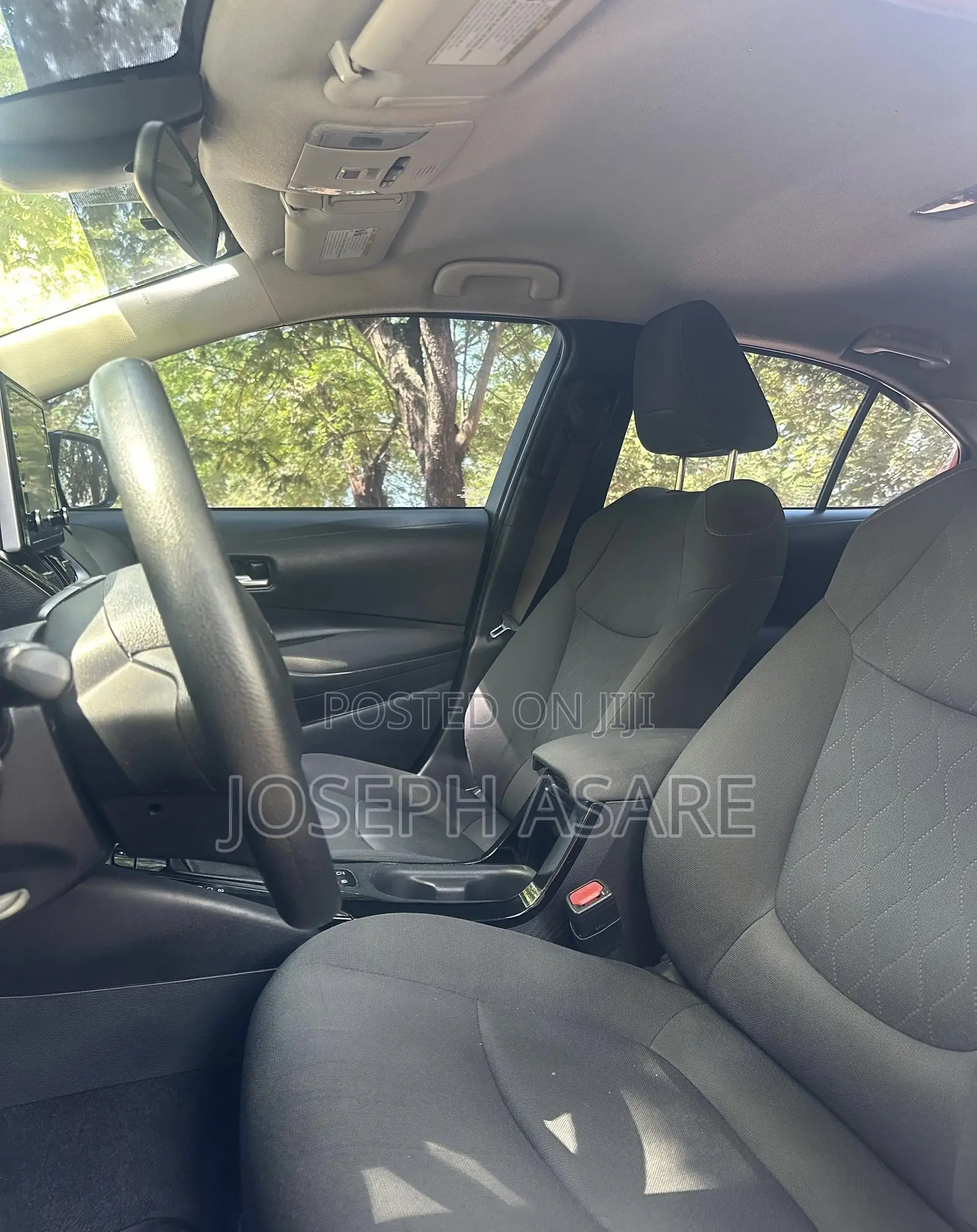 Toyota Corolla LE 2021 Red