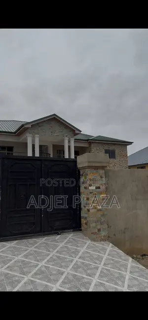 2bdrm Apartment in Adjei Plaza, Old Barrier for rent