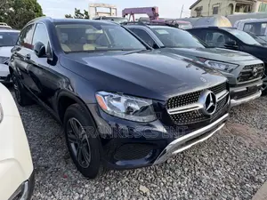 Mercedes-Benz GLC-Class 2019 Blue