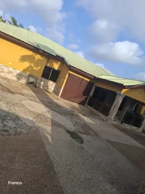 4bdrm House in Kg Franco Properties, Baatsona Total for sale