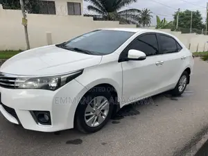 Toyota Corolla 2016 White