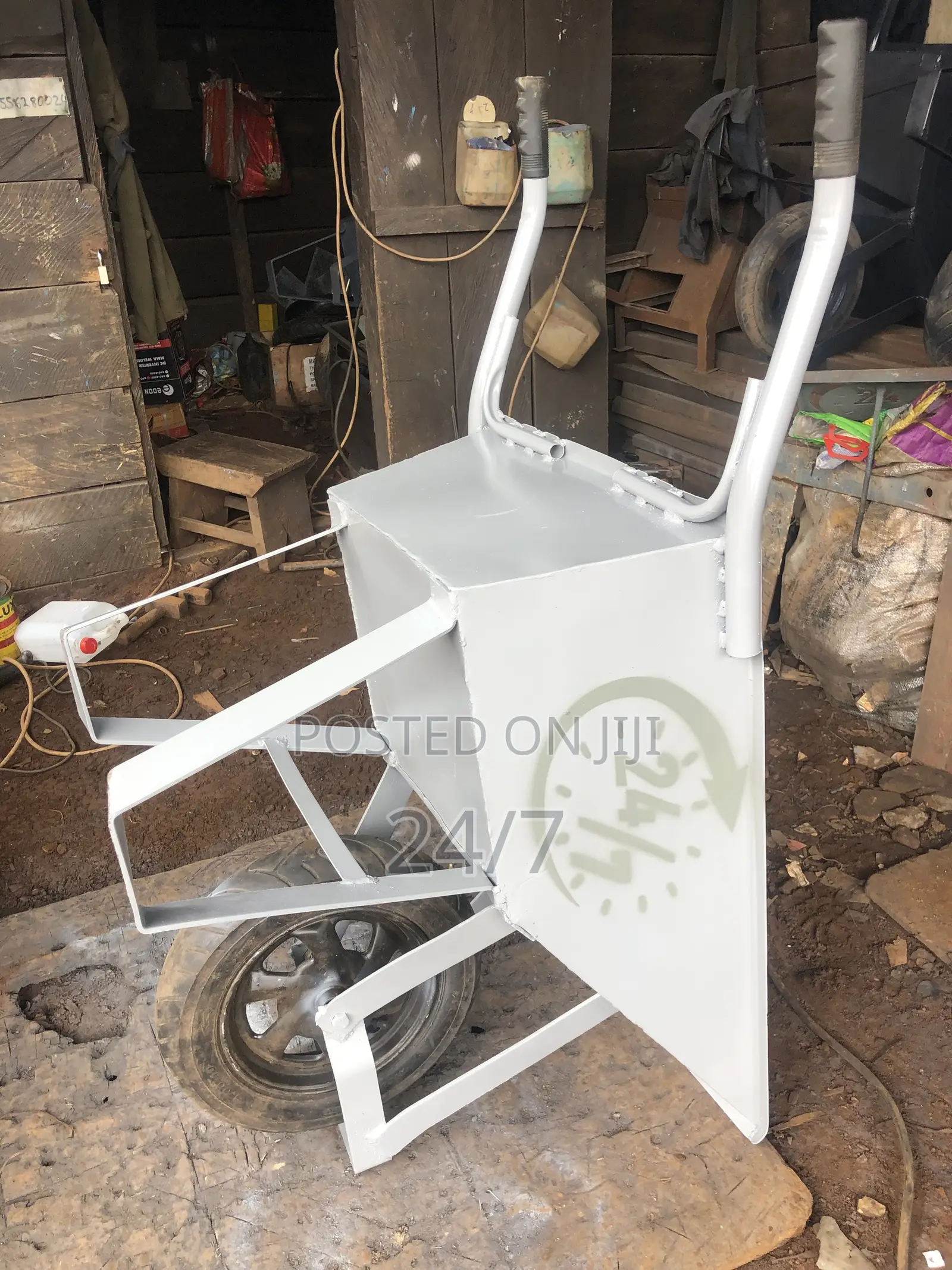 Heavy Duty Local Wheel Barrow